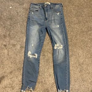 Light Wash Super Skinny ankle jeans